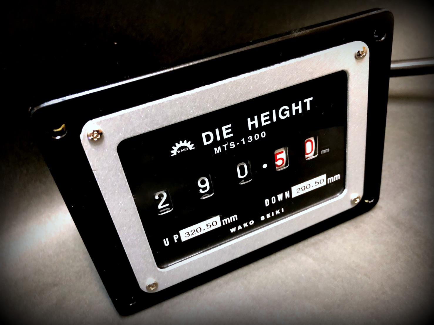 The Wako Seiki Die Height Indicator